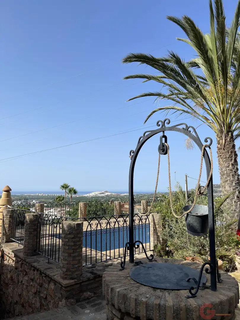 Country homes for sale in Lobres