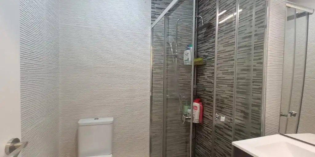 Bathroom of Duplexes for sale in Madrid  with Air Conditioner, Heating and Storage room