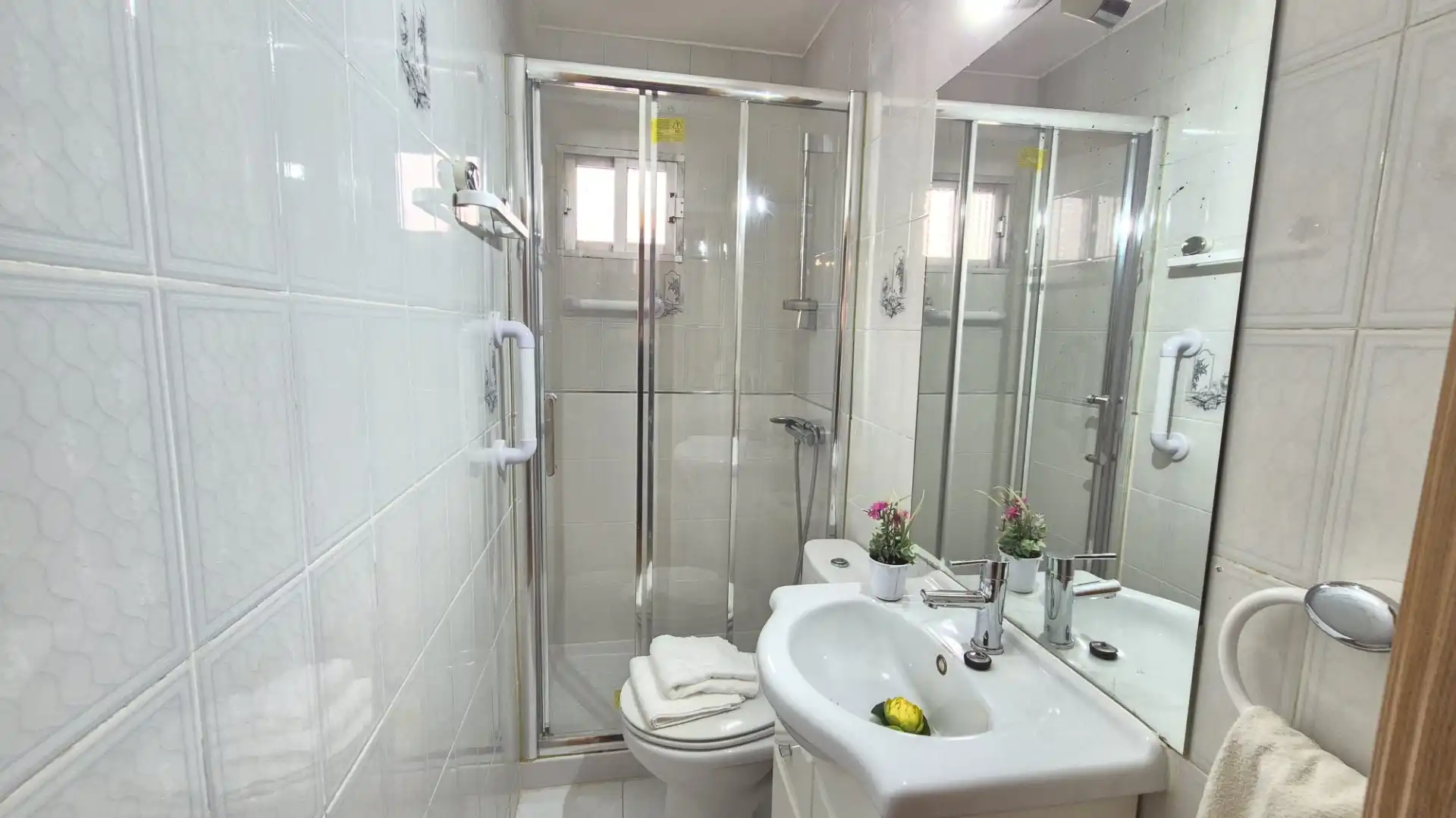 Baño de Piso en venta en Madrid con Aire acondicionado, Calefacción y Amueblado