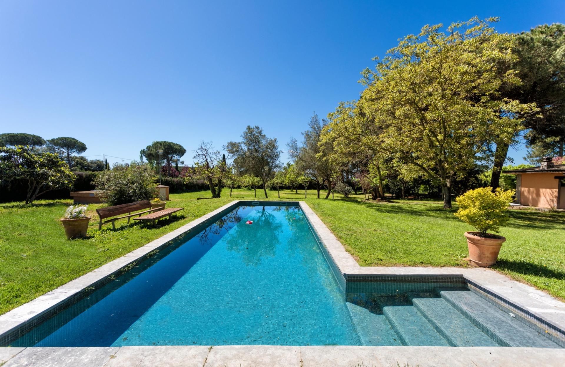 Piscina de Casa o xalet en venda en Cardedeu amb Aire condicionat, Calefacció i Jardí privat