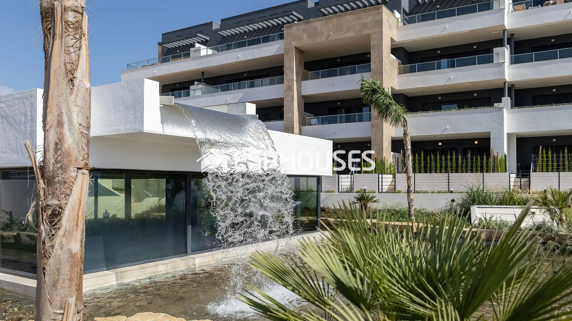 Vista exterior de Planta baixa en venda en Orihuela amb Terrassa, Traster i Balcó