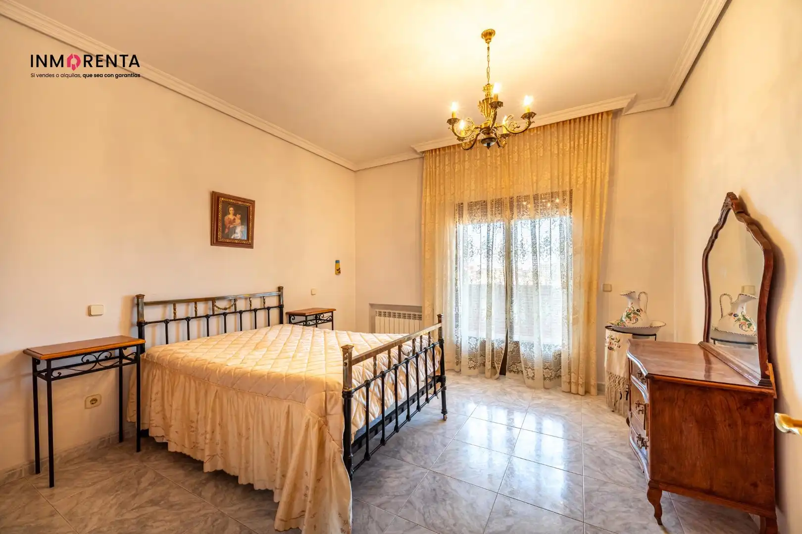 Habitación de Casa adosada en venta en La Mata con Calefacción, Terraza y Amueblado