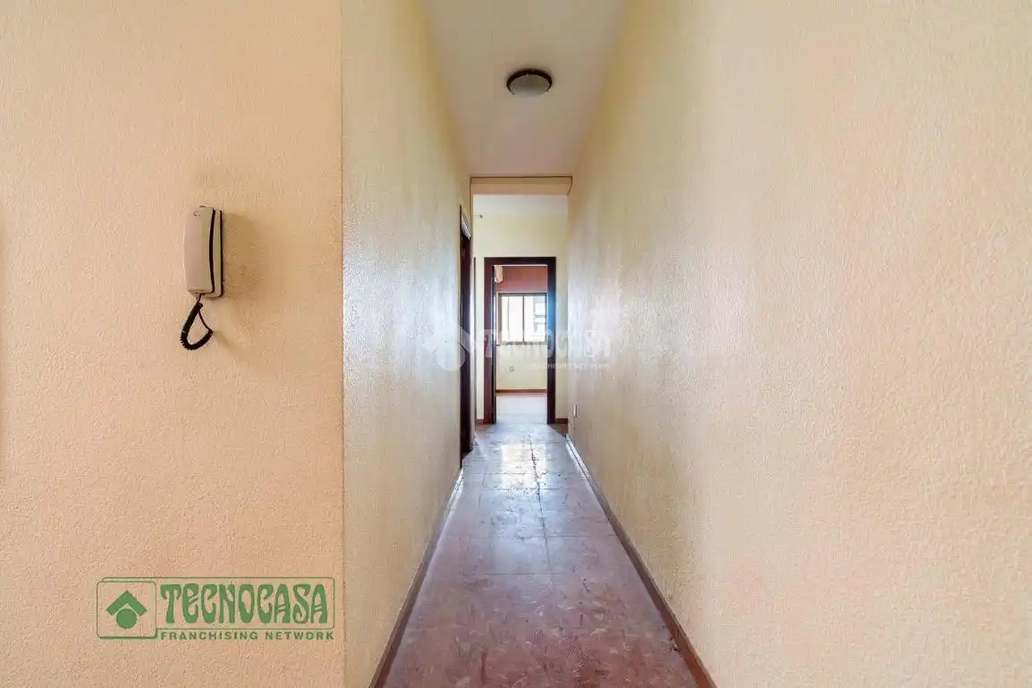 Wohnung zum Verkauf in El Ejido mit Klimaanlage und Balkon