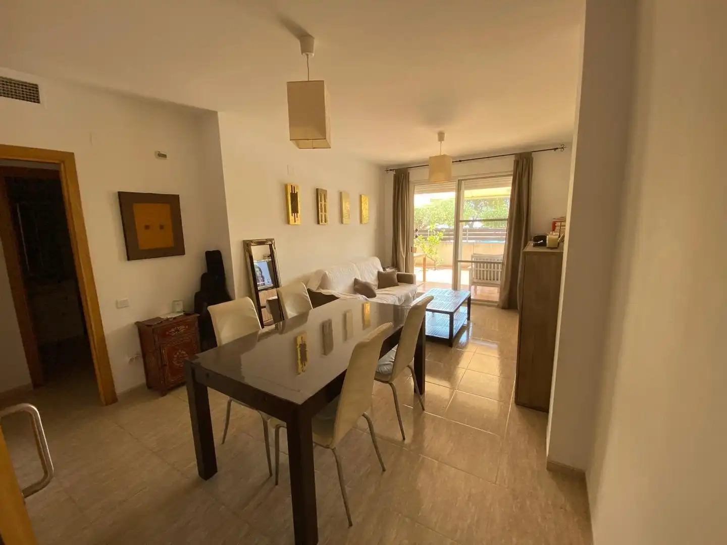 Esszimmer von Einfamilien-Reihenhaus zum Verkauf in Alcanar mit Klimaanlage, Privatgarten und Abstellraum