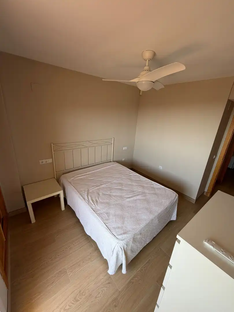 Dormitori de Apartament de lloguer en Mijas amb Aire condicionat, Calefacció i Terrassa
