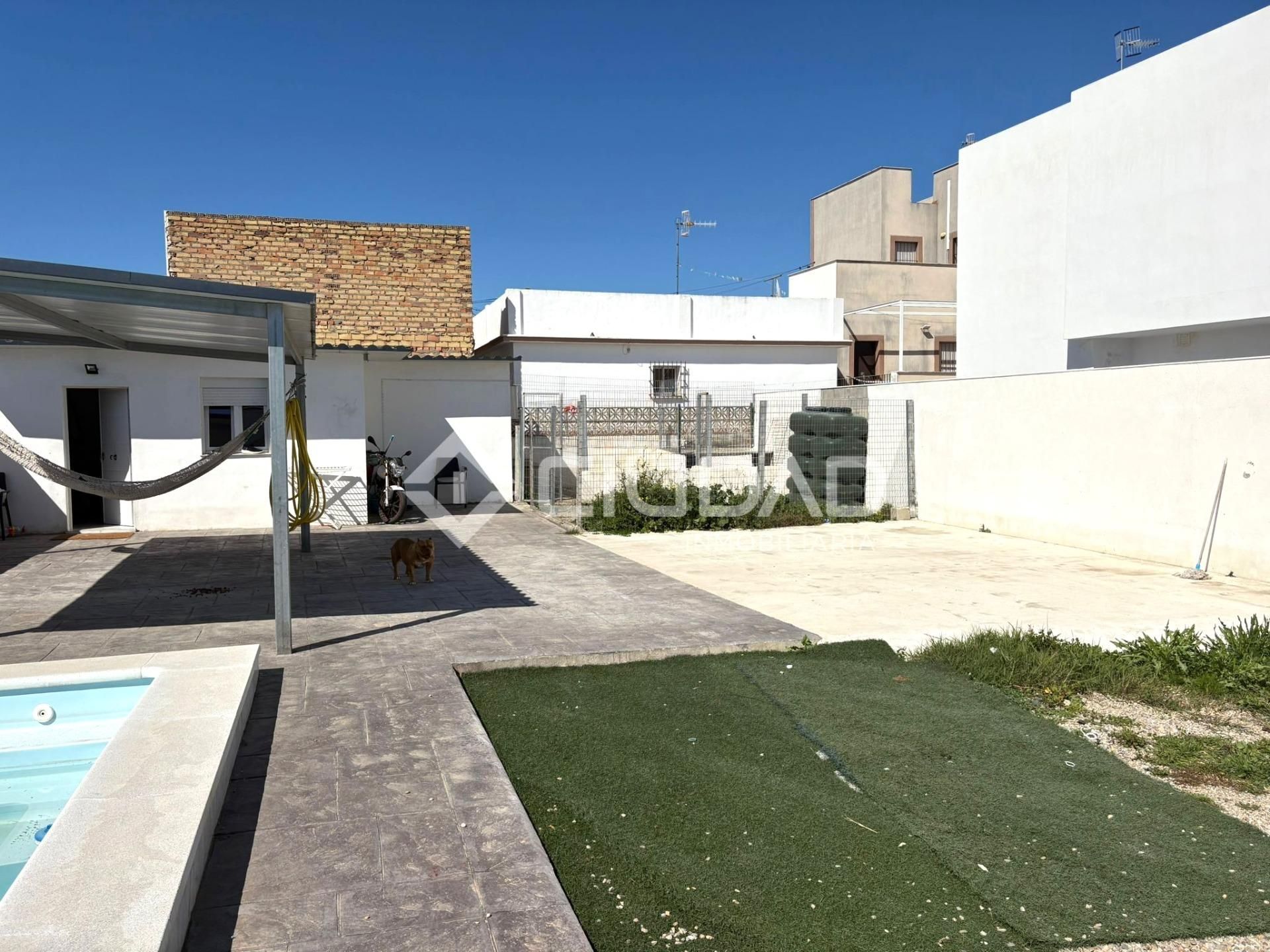 Exterior view of Country house for sale in Sanlúcar de Barrameda  with Private garden and Swimming Pool