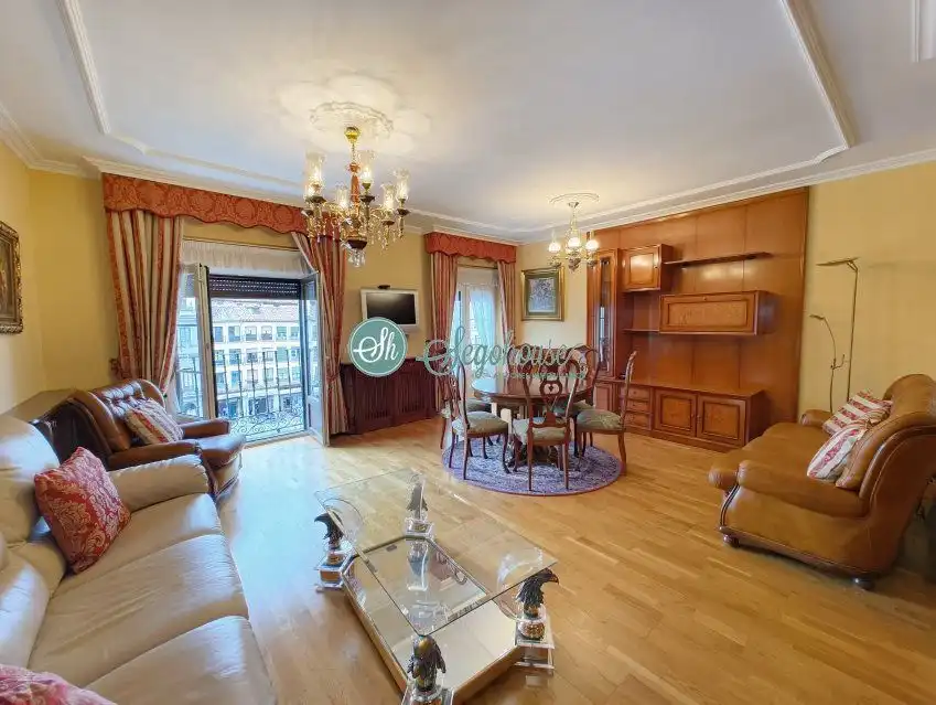 Wohnzimmer von Wohnung zur Miete in Segovia mit Heizung, Parkett und Möbliert