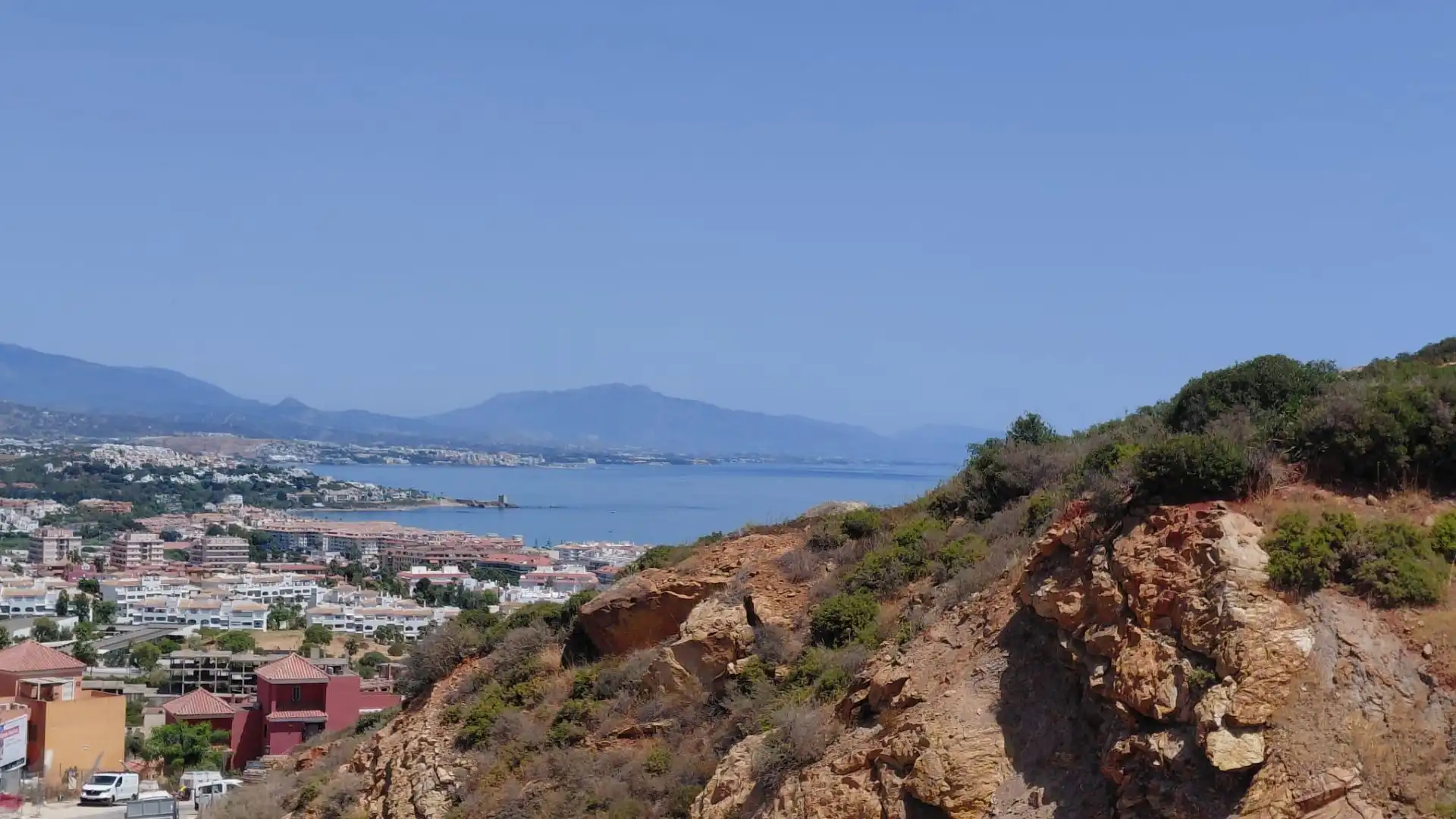 Dúplex amb piscina en venda a La Duquesa