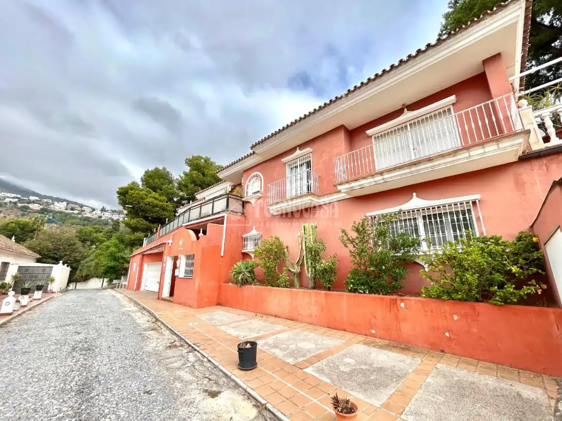 Casa en venta en C. Ángel de la Riva Resines, imagen 4