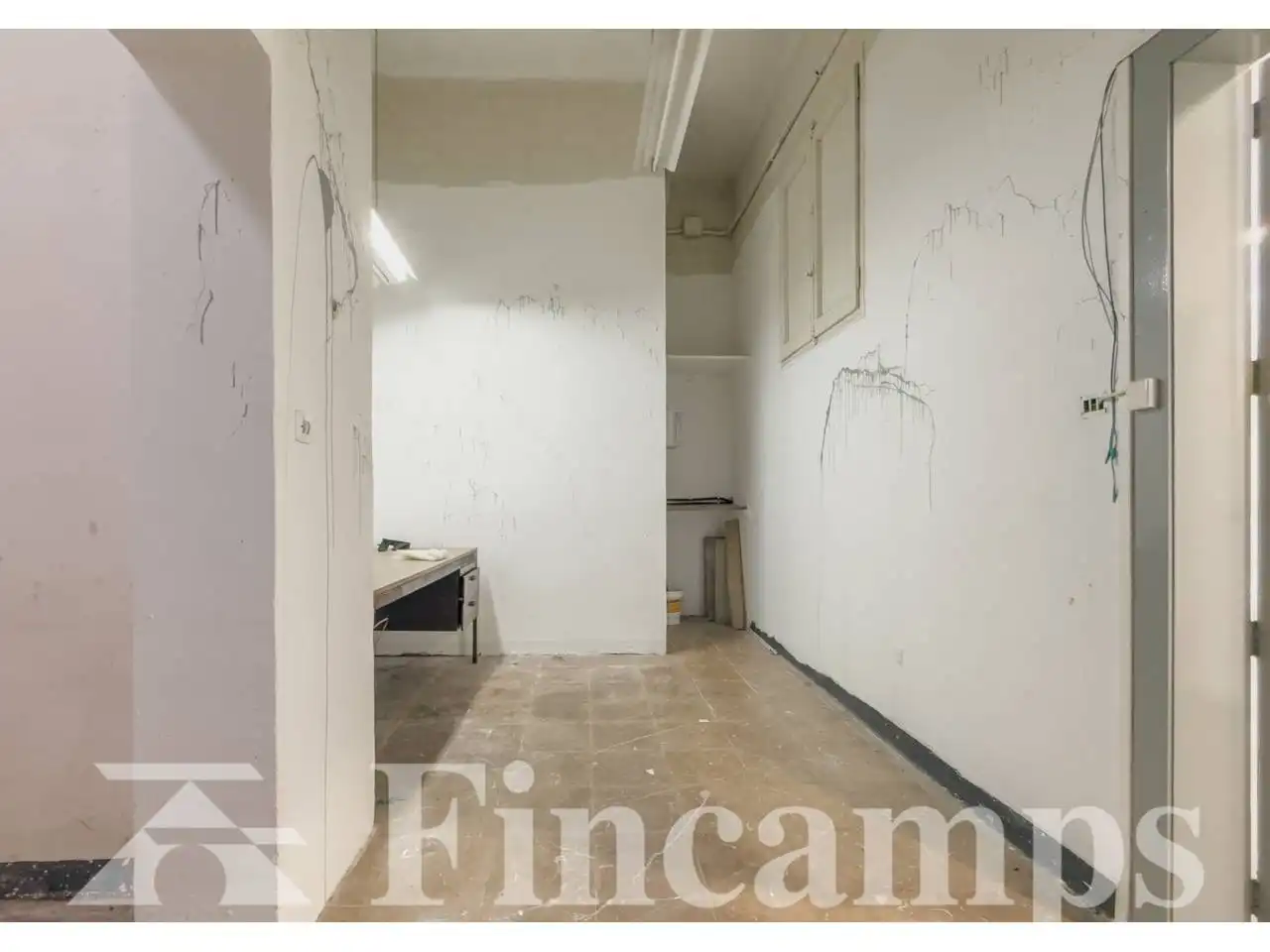 Commercial properties for rent in Sabadell  with Air Conditioner and Alarm