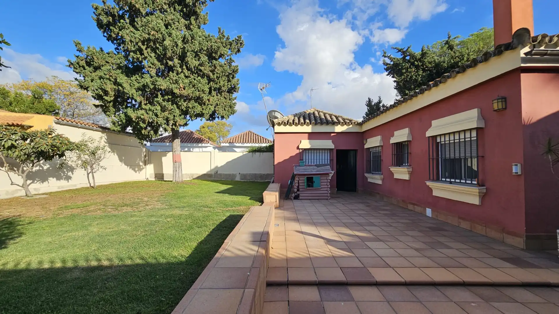 Jardí de Casa o xalet en venda en Jerez de la Frontera amb Jardí privat i Traster