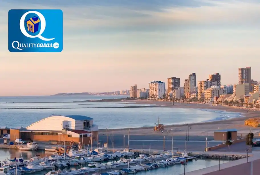 Vista exterior de Piso en venta en El Campello con Aire acondicionado y Balcón