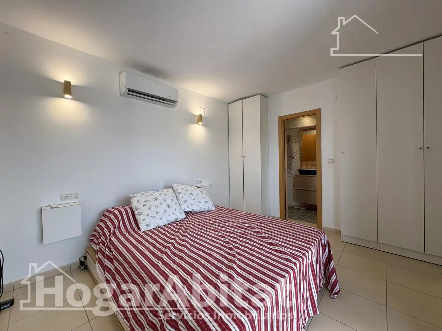 Habitación de Casa o chalet en venta en Almiserà con Aire acondicionado, Calefacción y Terraza