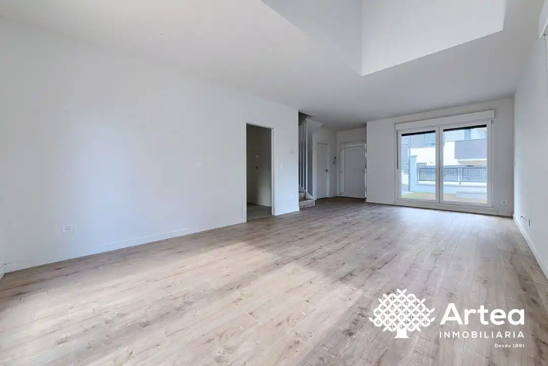 Detached house with terrace for sale in Julian Garaizar Kalea, imagen 13