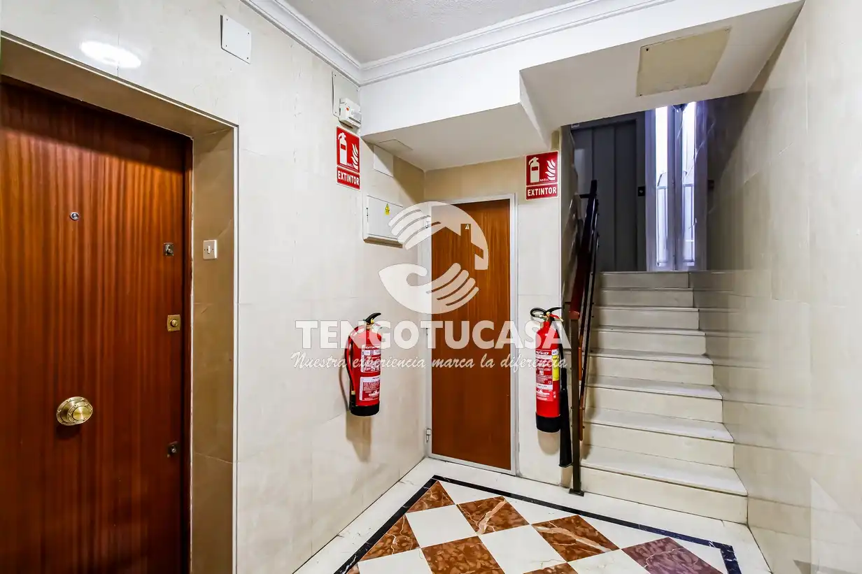 Piso en venta en Madrid con Aire acondicionado, Calefacción y Amueblado