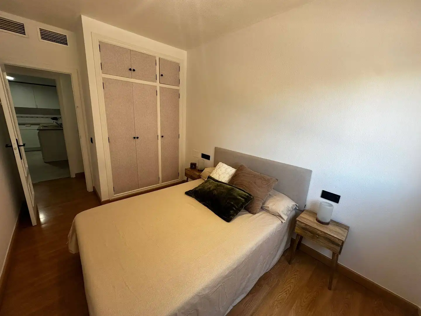 Schlafzimmer von Wohnungen zum Verkauf in Murcia mit Klimaanlage, Abstellraum und Möbliert