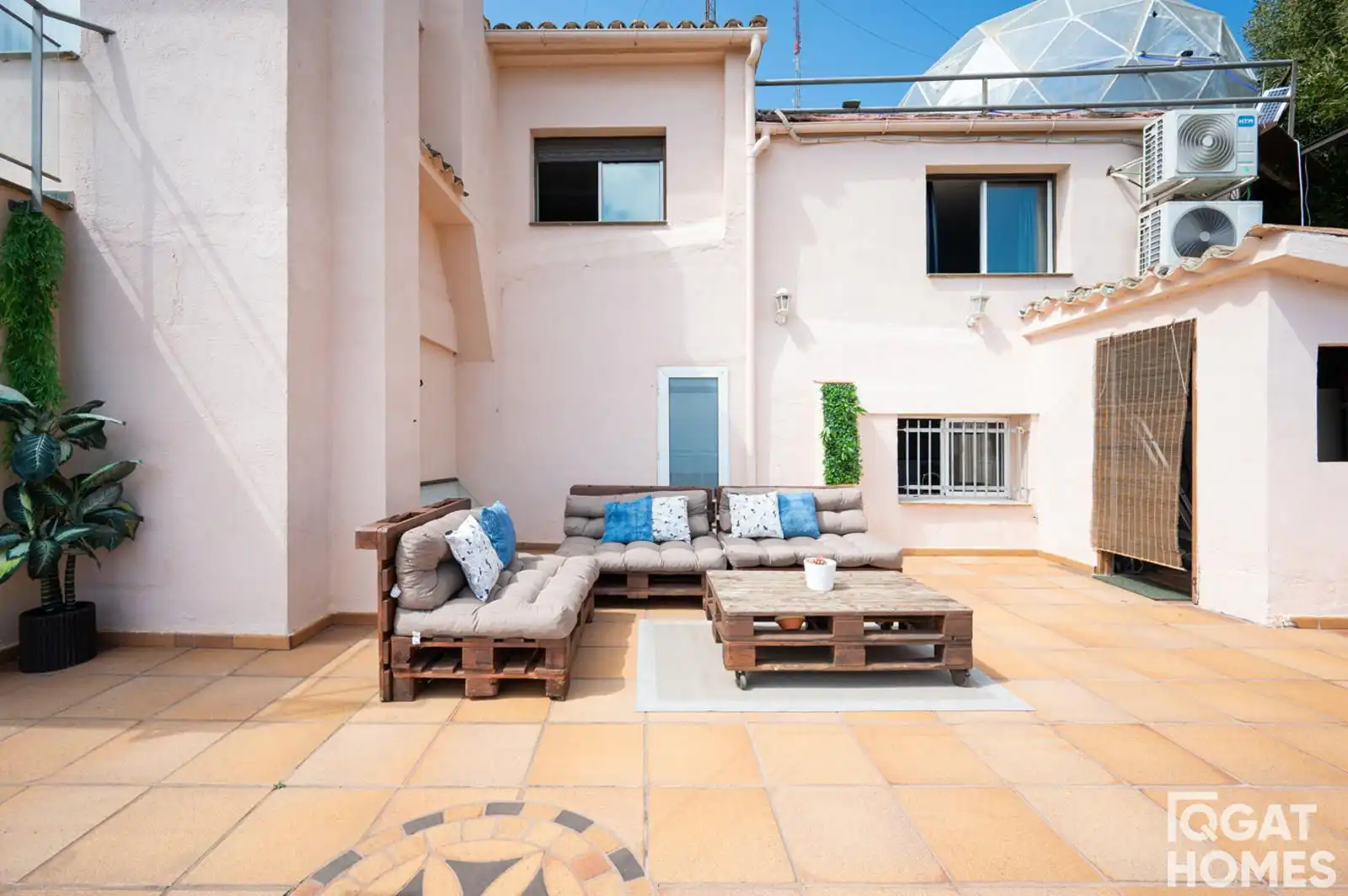 Terrassa de Casa o xalet en venda en Barcelona amb Aire condicionat, Calefacció i Jardí privat