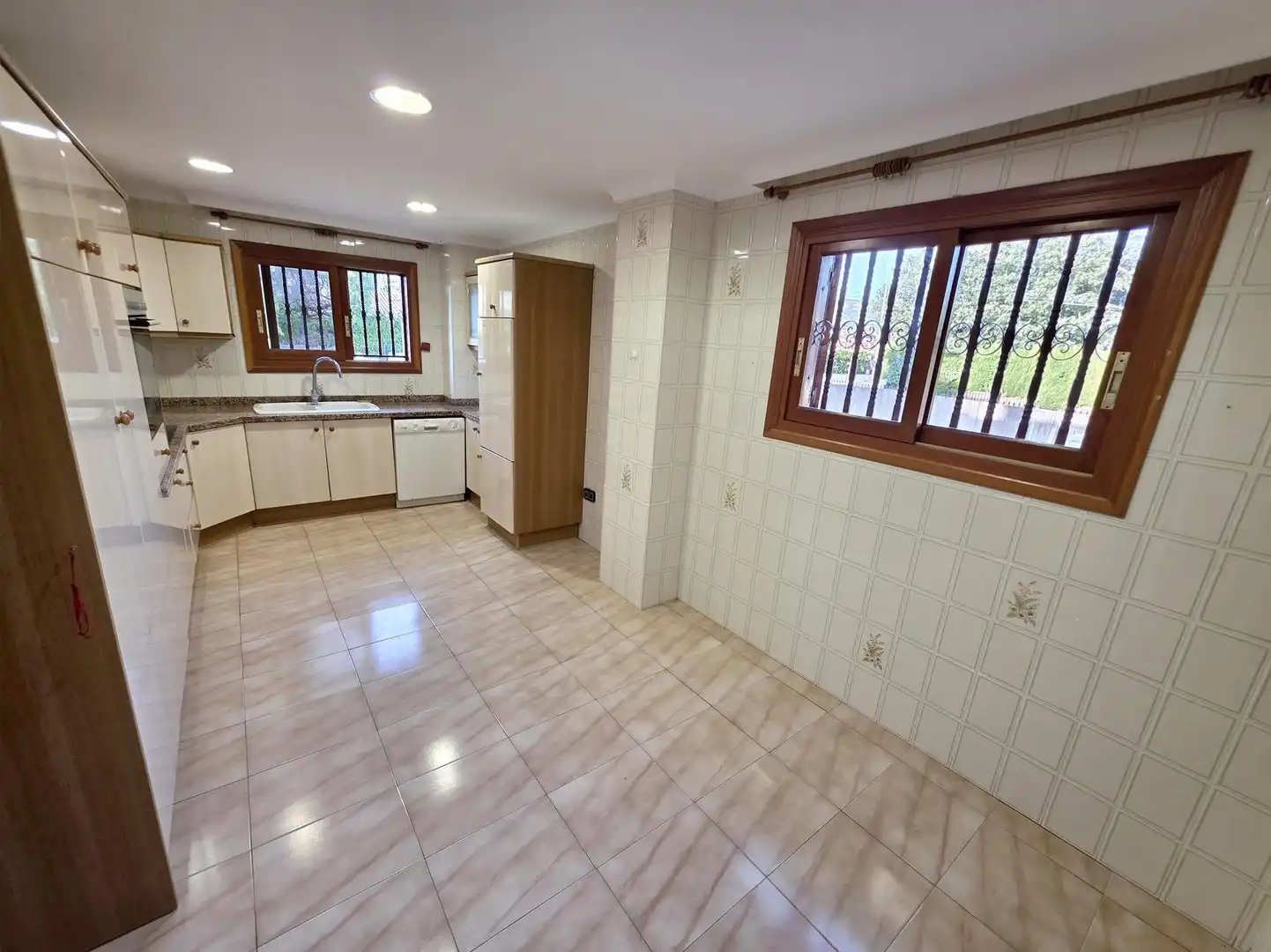 Casa o chalet de alquiler en Benicasim / Benicàssim con Aire acondicionado, Jardín privado y Trastero