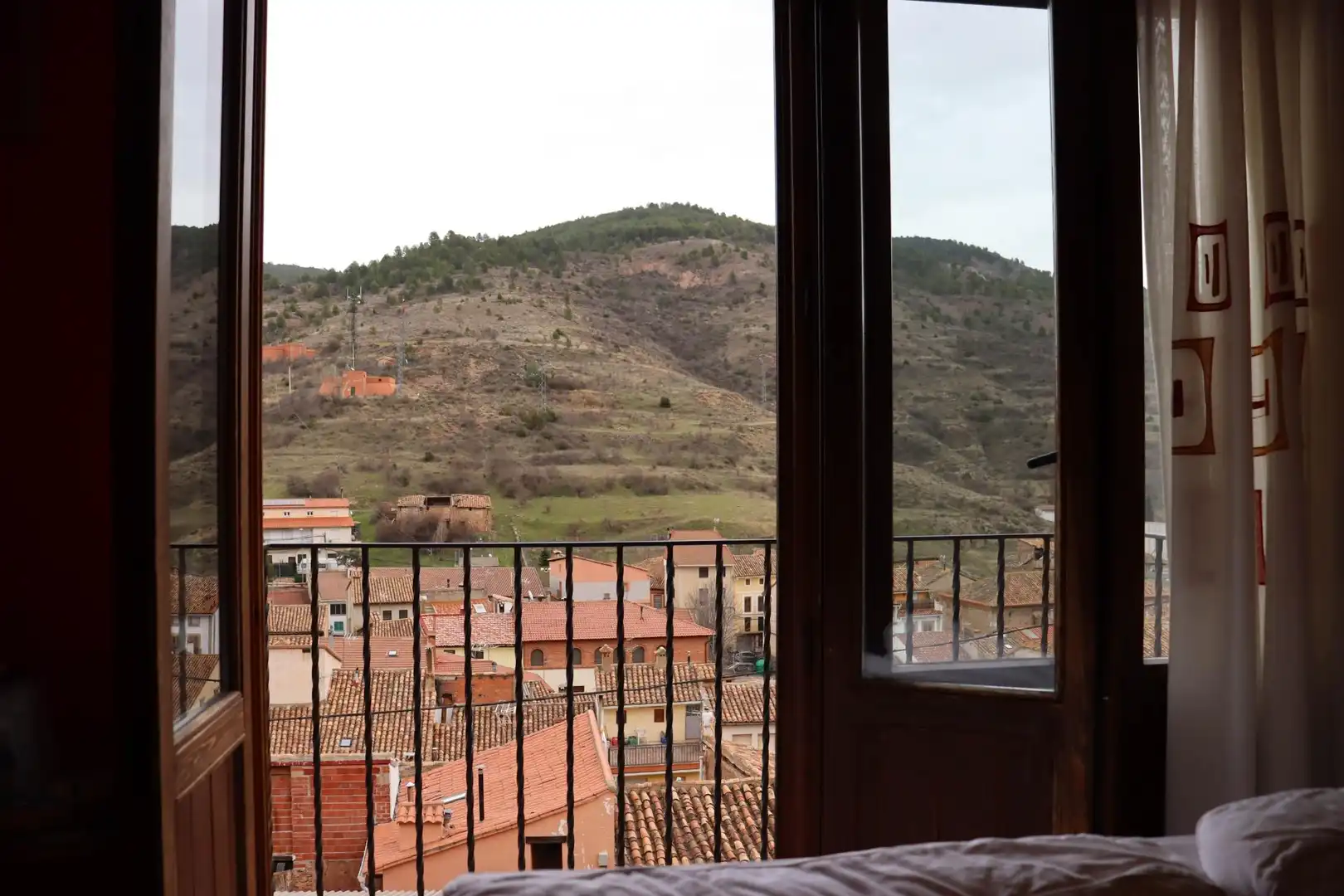 Habitación de Piso en venta en Camarena de la Sierra con Calefacción, Trastero y Amueblado