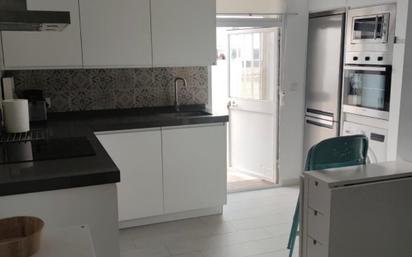 Kitchen of Planta baja for sale in  Cádiz Capital