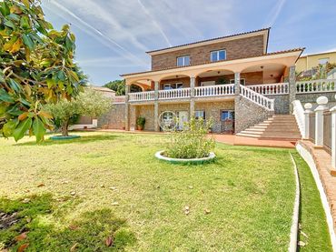 Casa amb jardí en venda a Canyet - Pomar