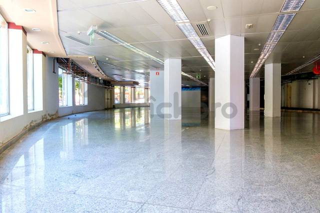 Local comercial en Venta en Nuestra Señora De La Paz en Barriada España - San Pedro