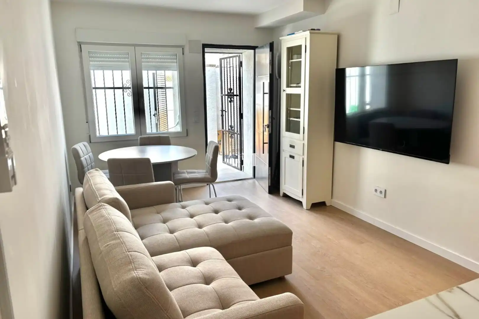 Living room of Houses for rent in Torrevieja  with Air Conditioner, Heating and Private garden