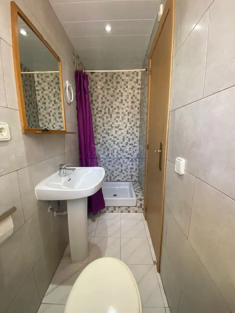 Bany de Casa adosada en venda en Cambrils amb Jardí privat, Terrassa i Moblat