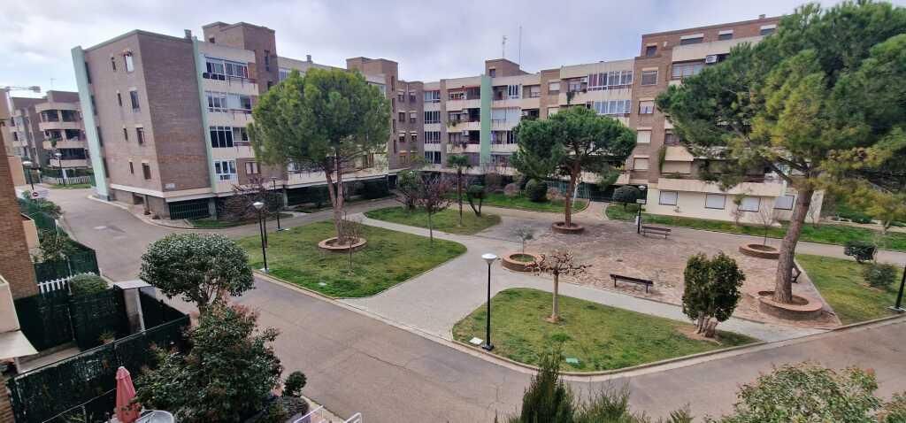 Exterior view of Flat for sale in  Zaragoza Capital  with Air Conditioner, Heating and Terrace