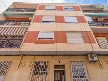 Flat for sale in C/ Villena