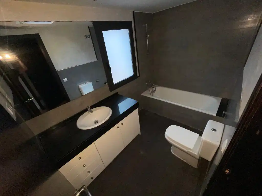 Chalet con jardín en venta en Urbanitzacions, imagen 2