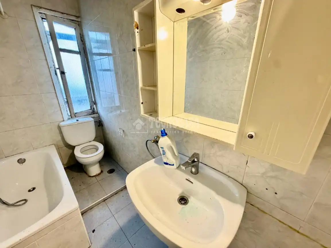 Baño de Piso en venta en León Capital  con Calefacción, Parquet y Balcón