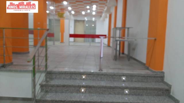 Local comercial en Alquiler en Carrús Este