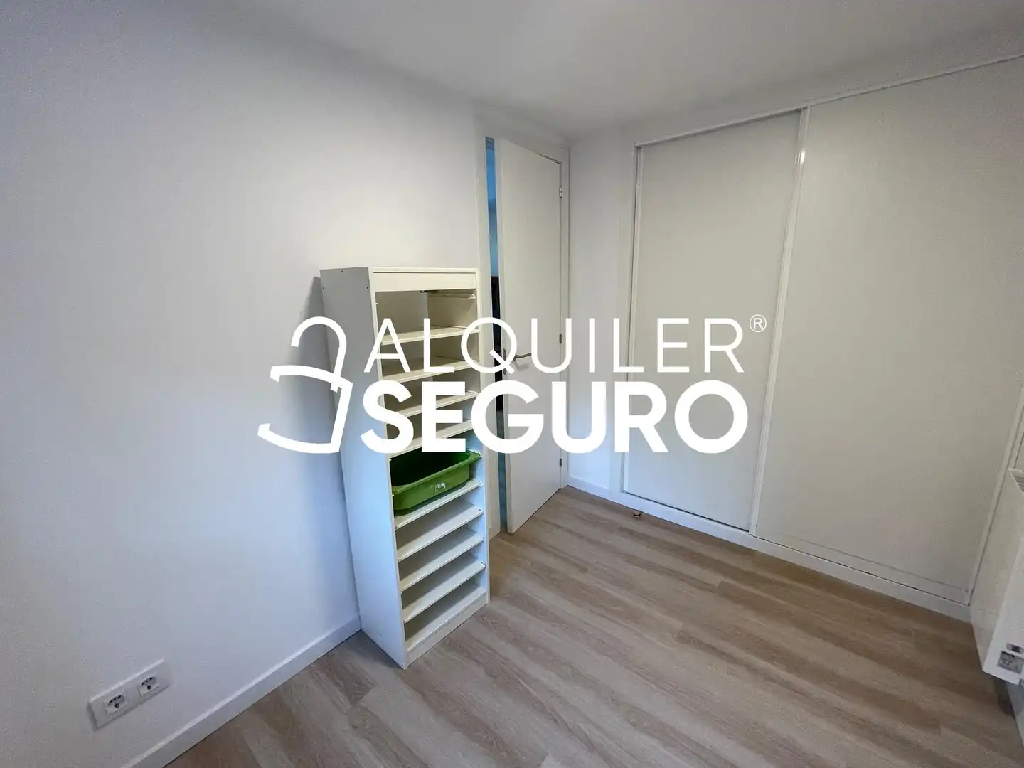 Habitación de Piso de alquiler en Madrid con Aire acondicionado, Calefacción y Amueblado