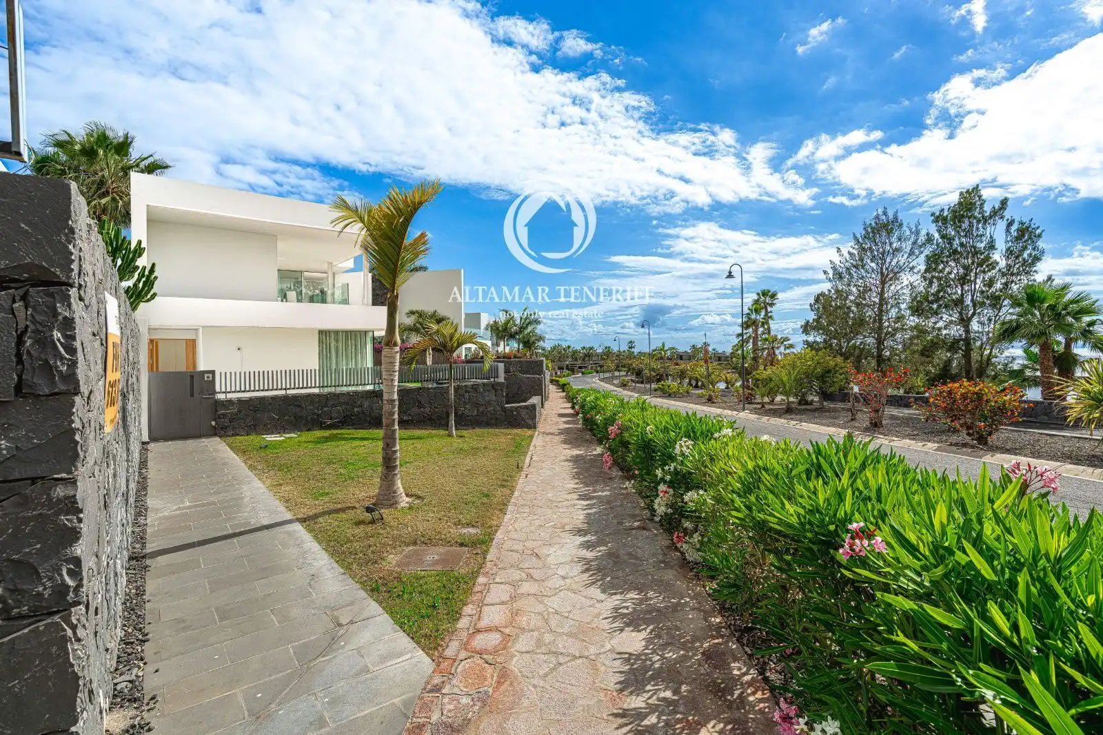 Vista exterior de Casa o chalet en venta en Guía de Isora con Aire acondicionado, Terraza y Trastero