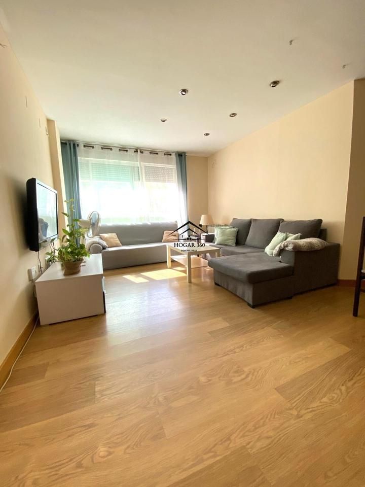 Living room of Flat for sale in Cáceres Capital  with Air Conditioner and Furnished
