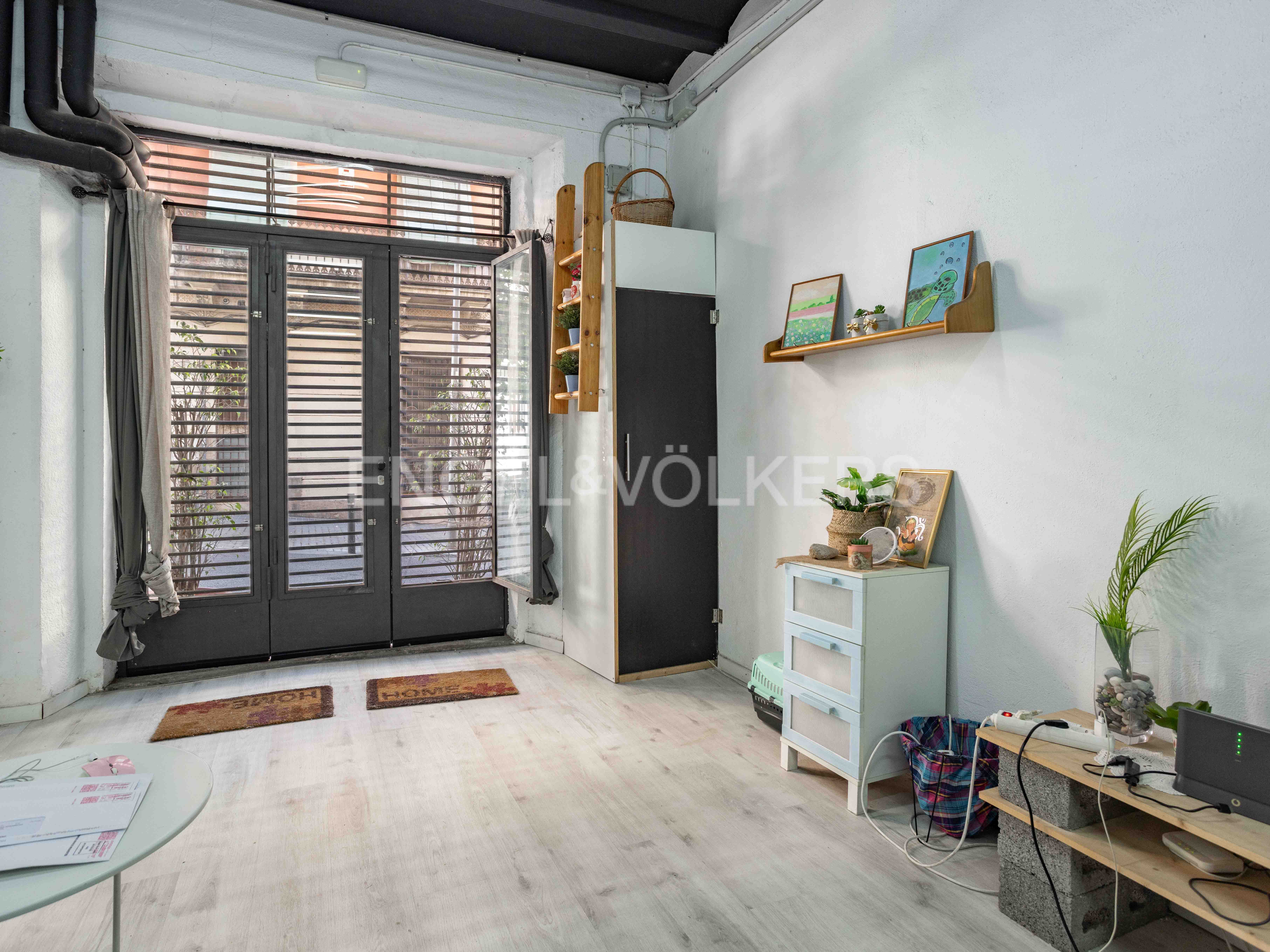 Apartment for sale in  Barcelona Capital  with Heating