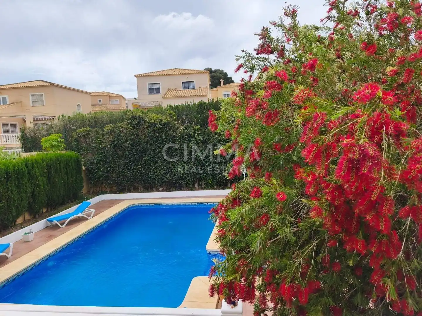 Exterior view of Houses for sale in L'Alfàs del Pi  with Heating, Private garden and Terrace