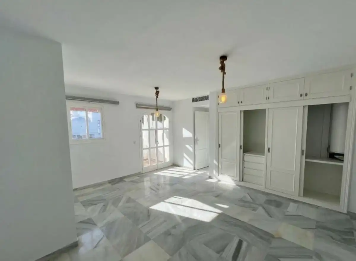 Villa con piscina in vendita a Nueva Andalucía, imagen 24