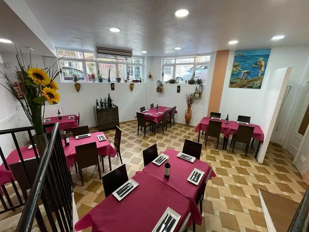Business premises for sale in Casco Antiguo, imagen 4
