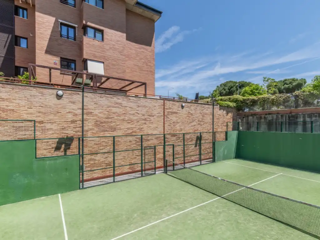 Dúplex de lloguer a Avenida Principe de Asturias, Zona Monte El Pilar