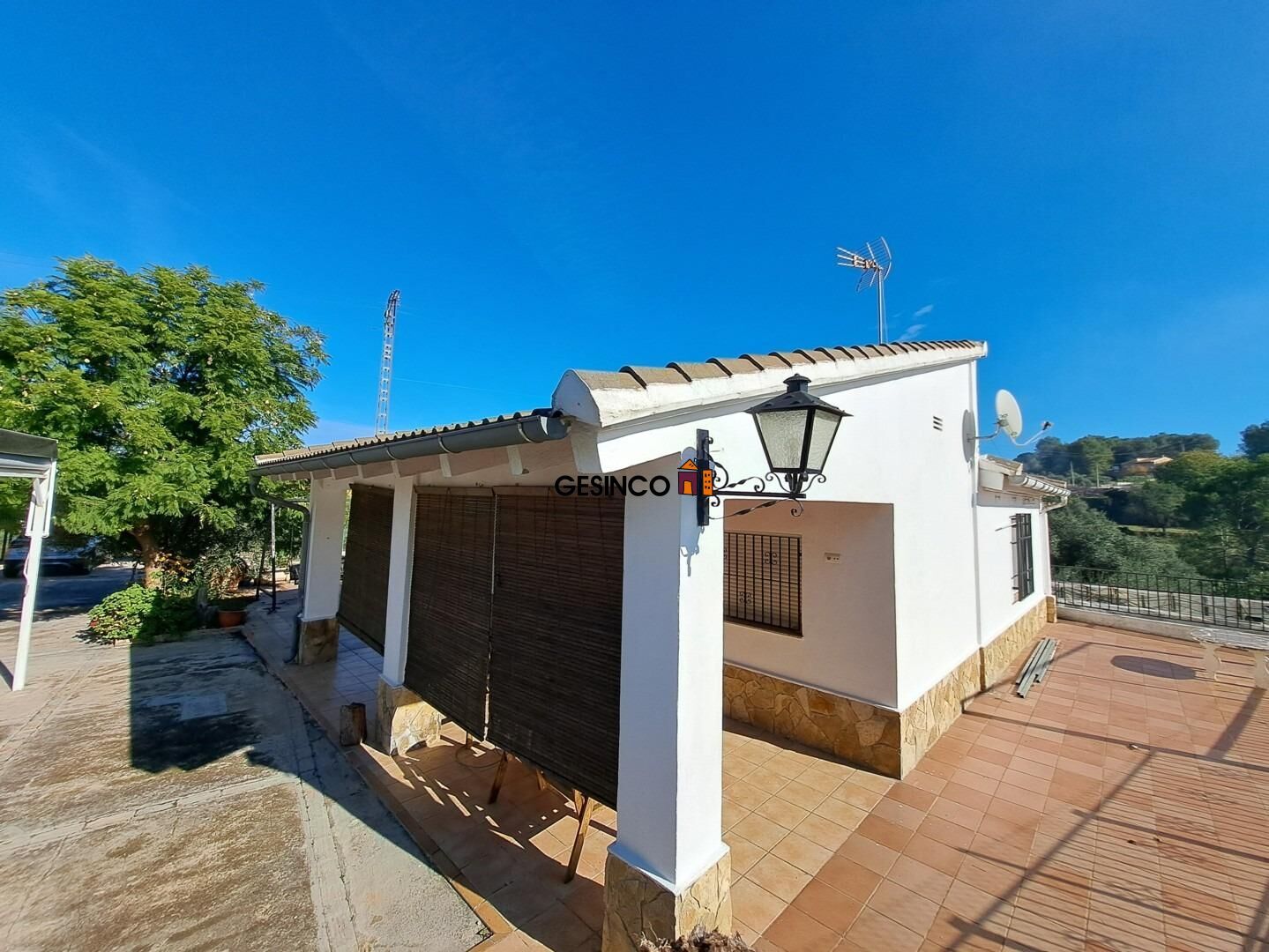 Vista exterior de Casa o xalet en venda en Barxeta amb Aire condicionat, Jardí privat i Terrassa