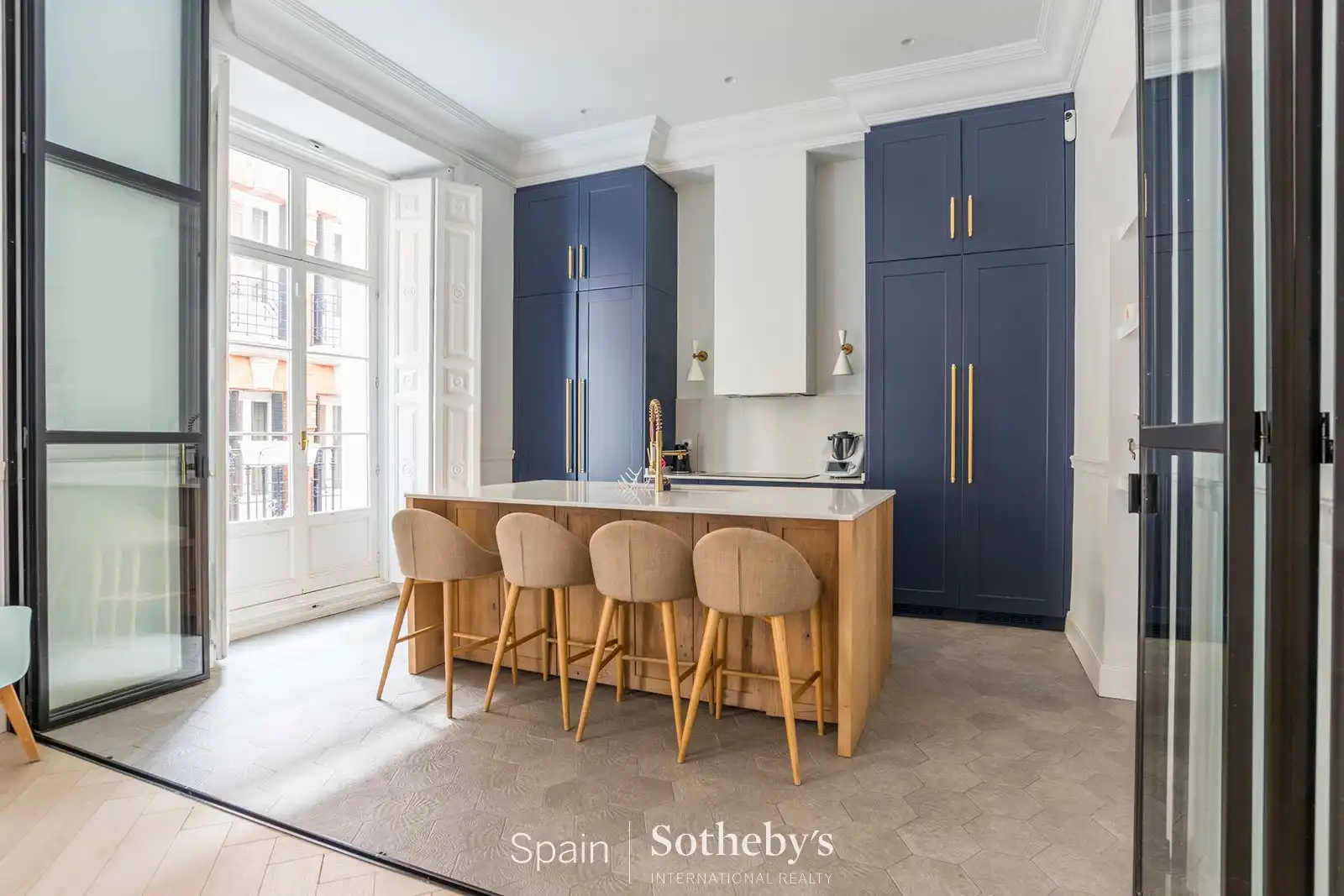 Cuina de Apartament de lloguer en Madrid amb Aire condicionat, Calefacció i Terrassa