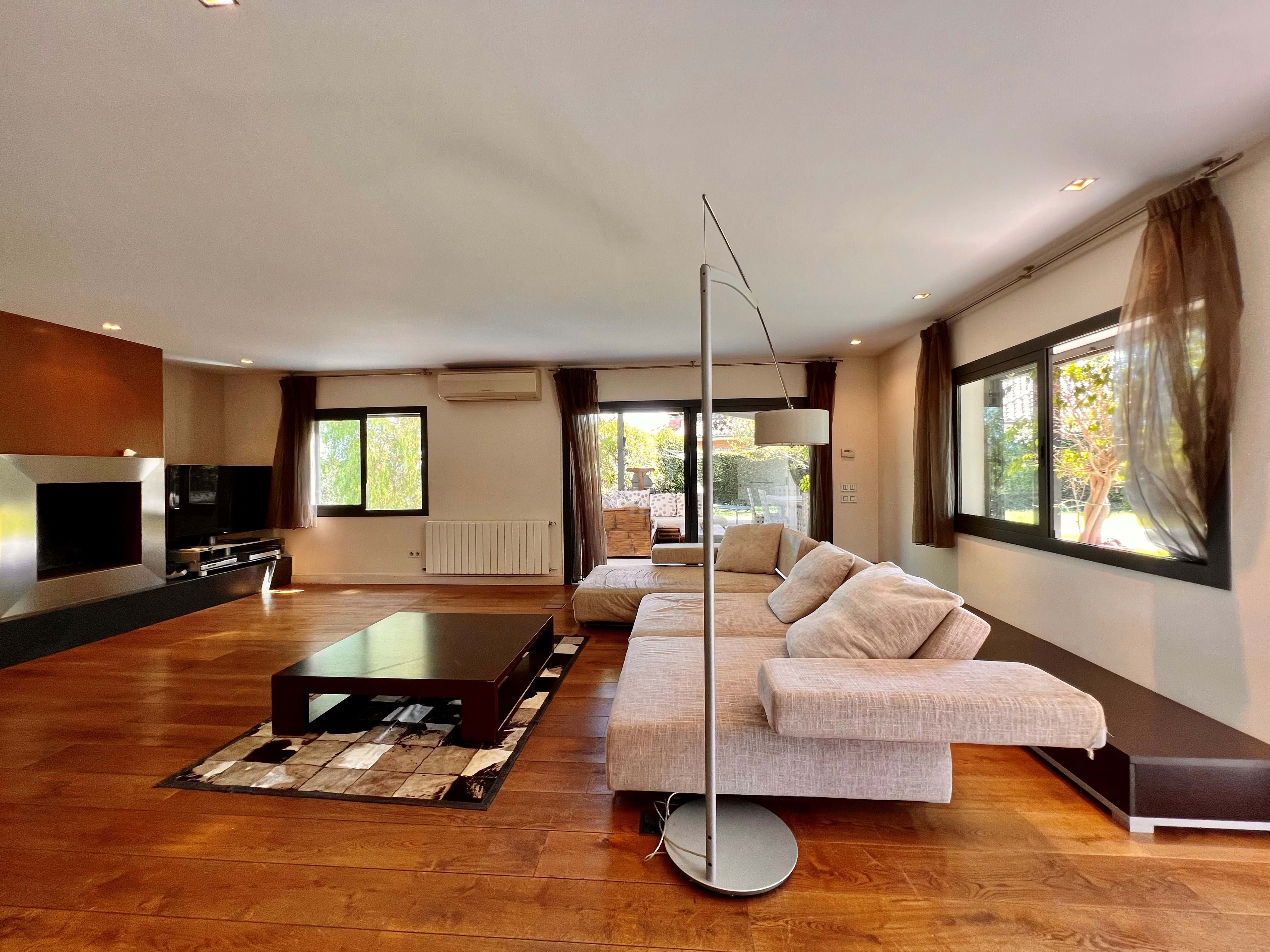 Living room of House or chalet for sale in Cabrera de Mar  with Air Conditioner, Heating and Terrace