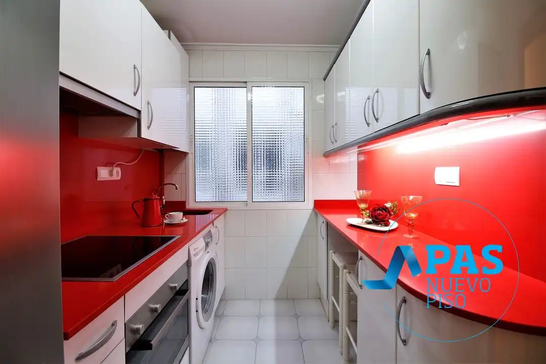 Cuina de Pis en venda en Santander amb Moblat