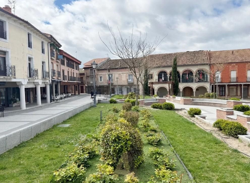 Vista exterior de Pis en venda en Olmedo