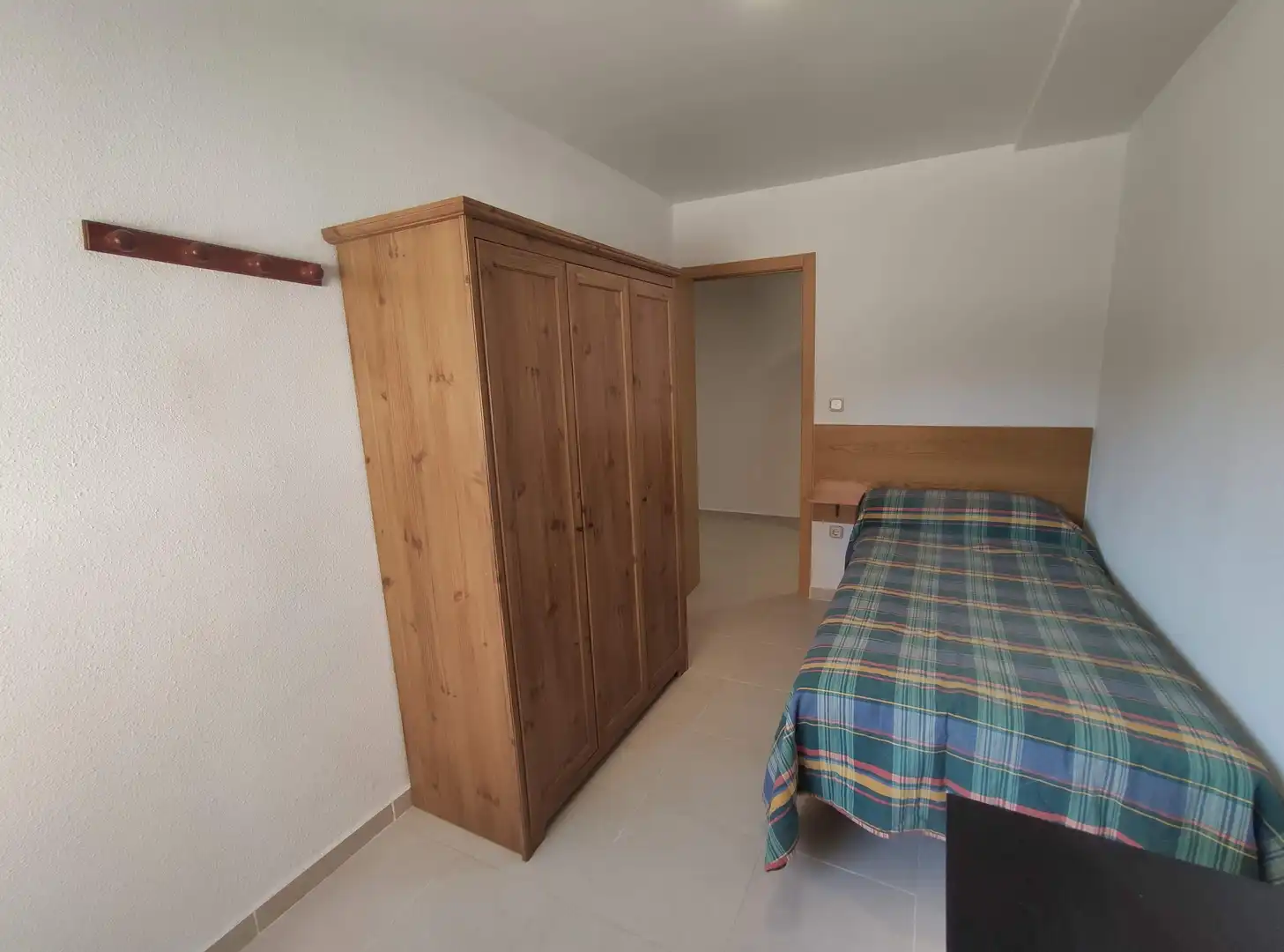 Room in Plaza Crevillente - Antiguos Juzgados - El Asilo