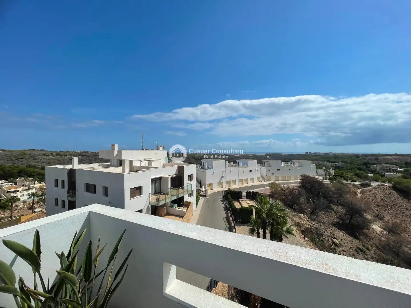 Vista exterior de Àtic en venda en Orihuela amb Aire condicionat, Calefacció i Terrassa