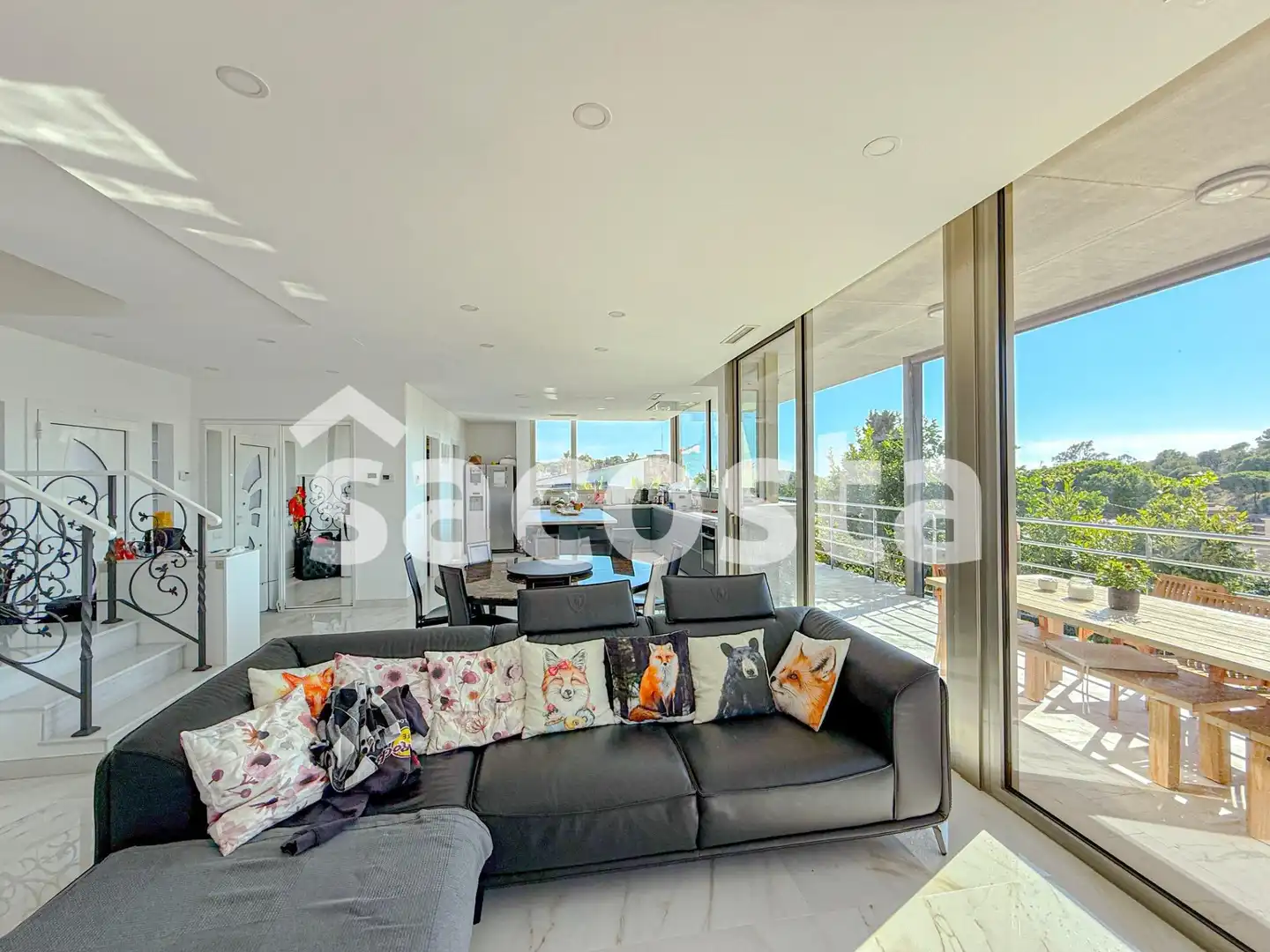 Sala d'estar de Casa o xalet en venda en Lloret de Mar amb Aire condicionat, Jardí privat i Terrassa