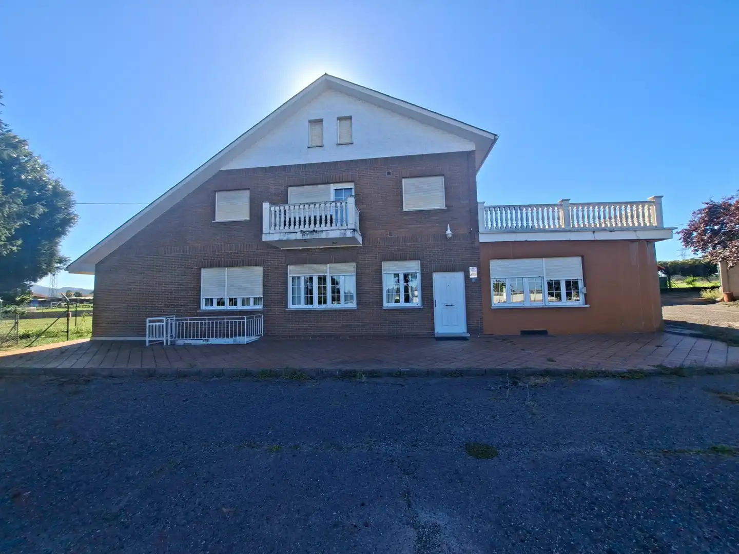 Detached house with pool for sale in Santa María del Mar - El Puerto
